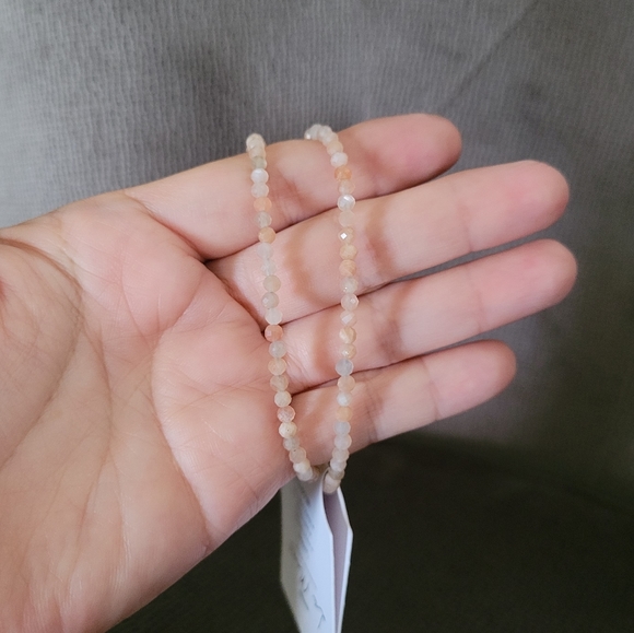 La Meno Sunstone☀️ Choker Necklace with Tiny Cross✝️ - NWT - Picture 14 of 16